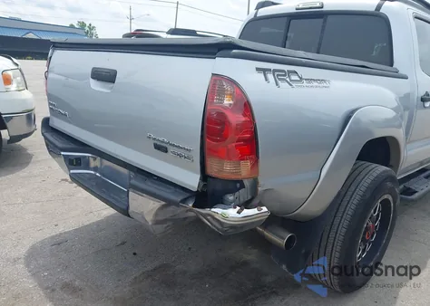 2007 Toyota Tacoma Prerunner V6 z USA, uszkodzony, nr VIN 5TEJU62N97Z468730